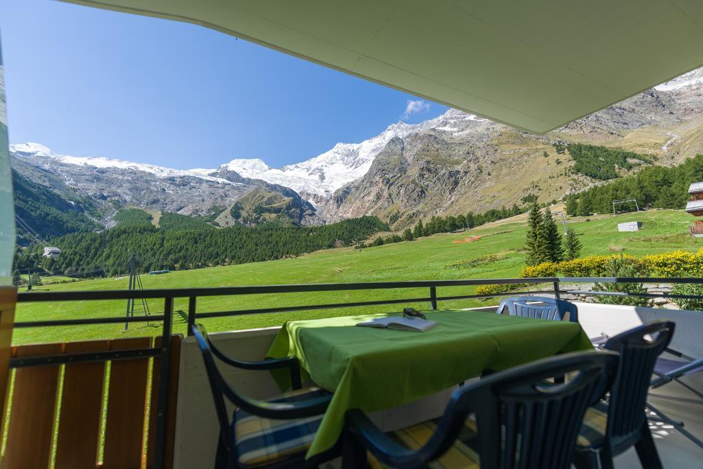 Dolce Vita Saas Fee Szoba fotó